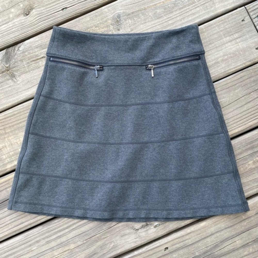 Athleta I Strata Stripe Knit Skirt w/ pockets I Size Small - Picture 2 of 8